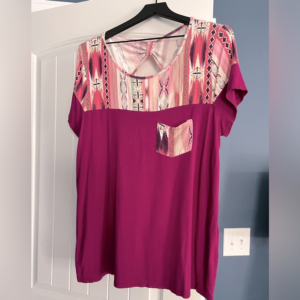 Fuchsia pocket tee